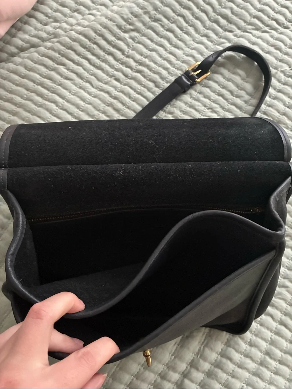 Vintage Coach Willis Black Leather Satchel with Gold Hardware